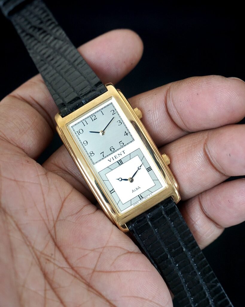 Alba Vient Dualtime Traveller Watch
