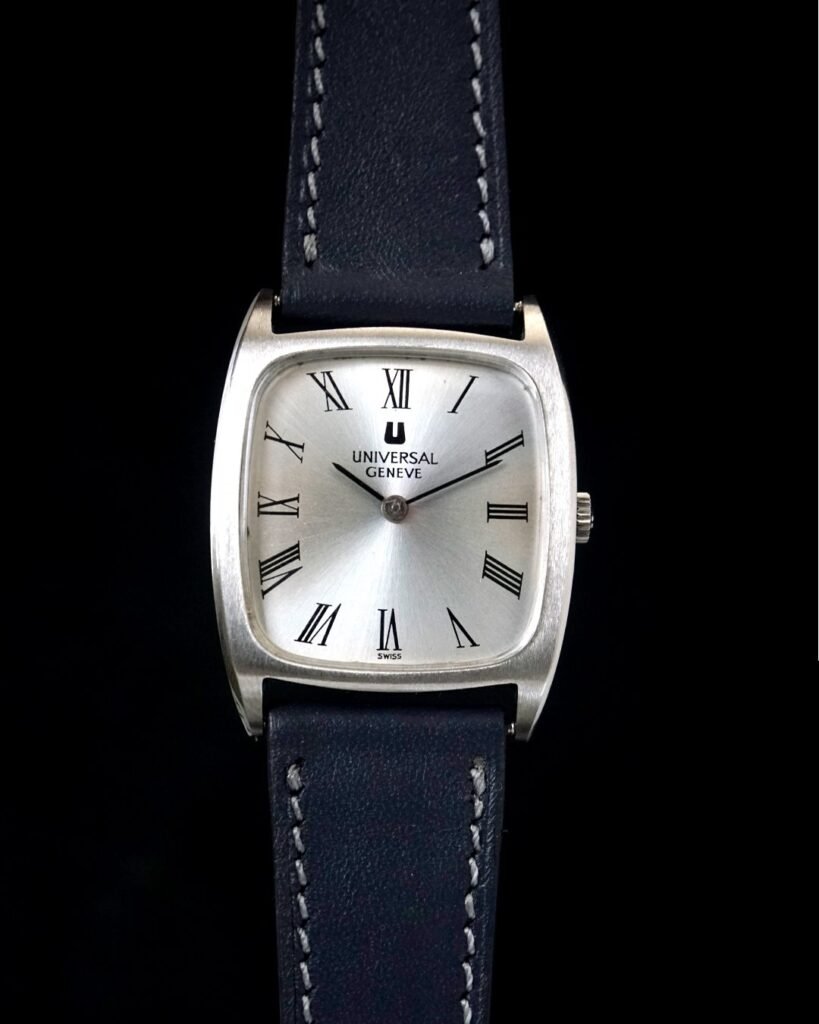Universal Geneve Tank Romawi