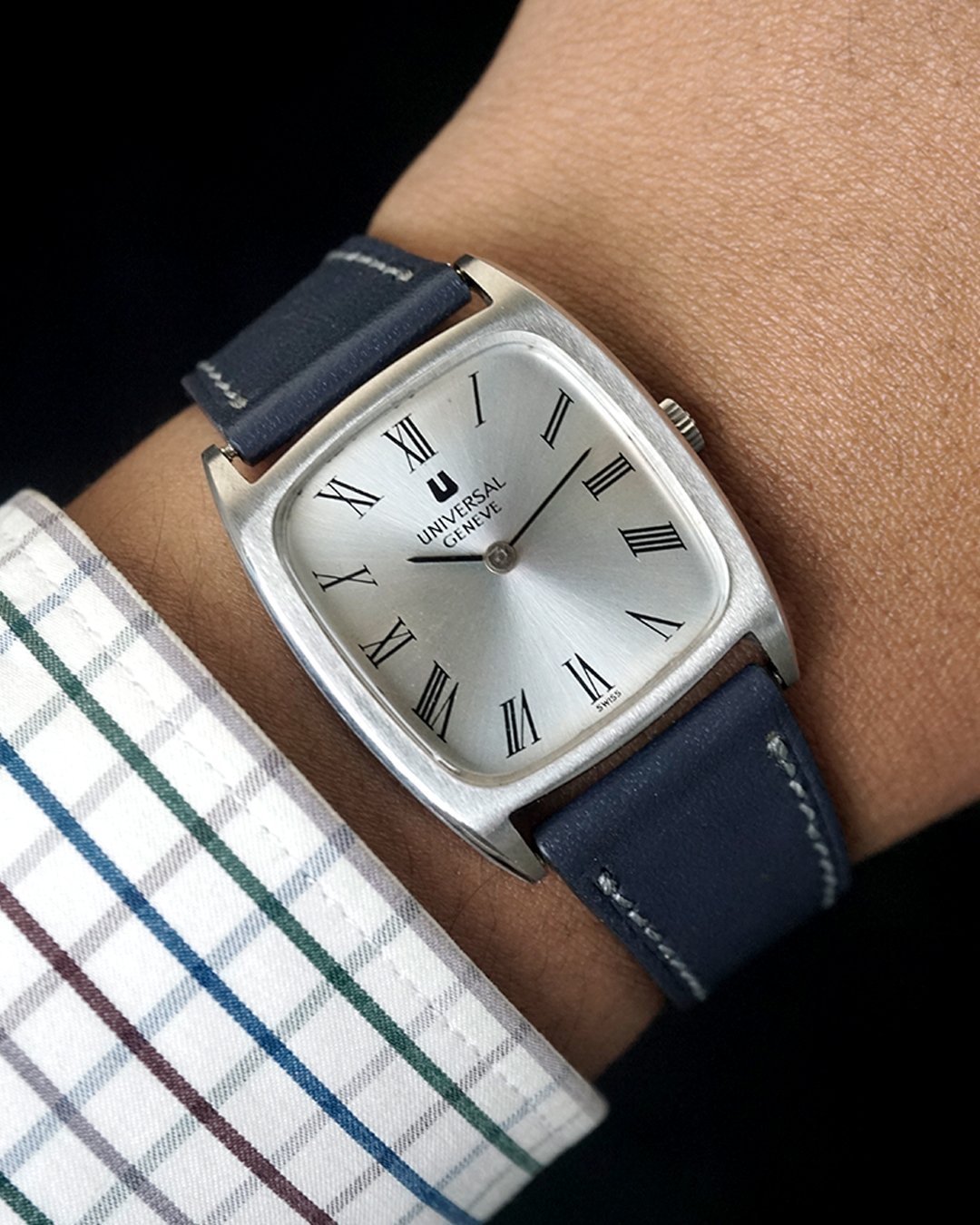 Universal Geneve Tank Romawi - Image 1