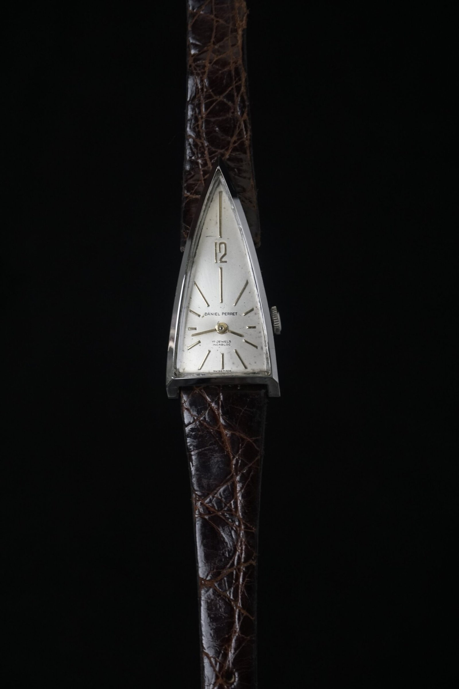 Daniel Perret Triangular Swissmade - Image 5