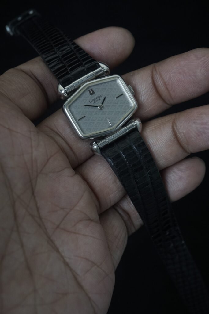Universal Geneve Elongated Hexagon Ladies Pattern Dial