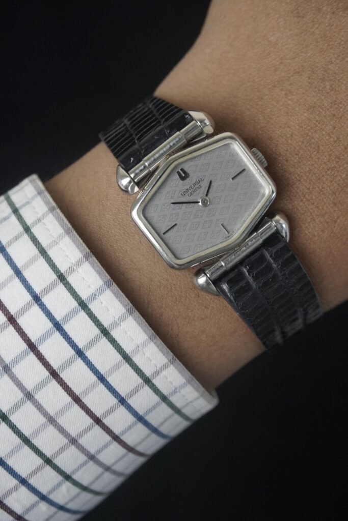 Universal Geneve Elongated Hexagon Ladies Pattern Dial