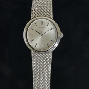 Seiko Quartz Integrated Bracelet - Image 3