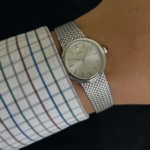 Seiko Quartz Integrated Bracelet - Image 1