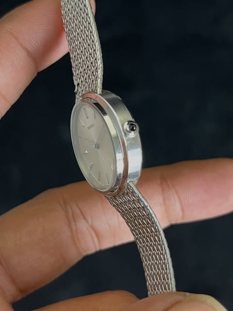 Seiko Quartz Integrated Bracelet