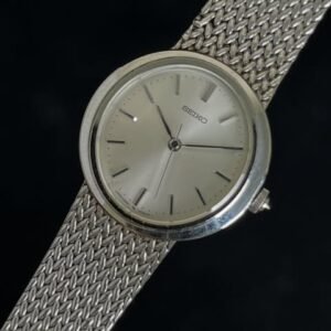 Seiko Quartz Integrated Bracelet - Image 2