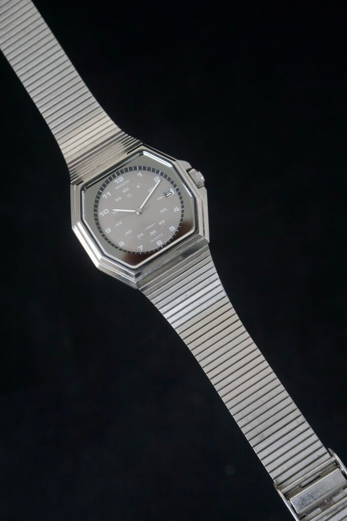 Ricoh Quartz TV Shape Octagon
