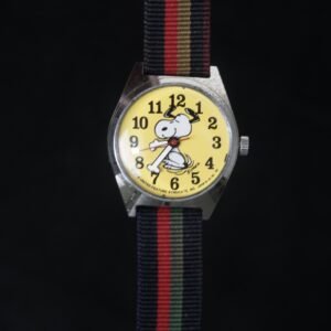 Citizen Snoopy Yellow - Image 9
