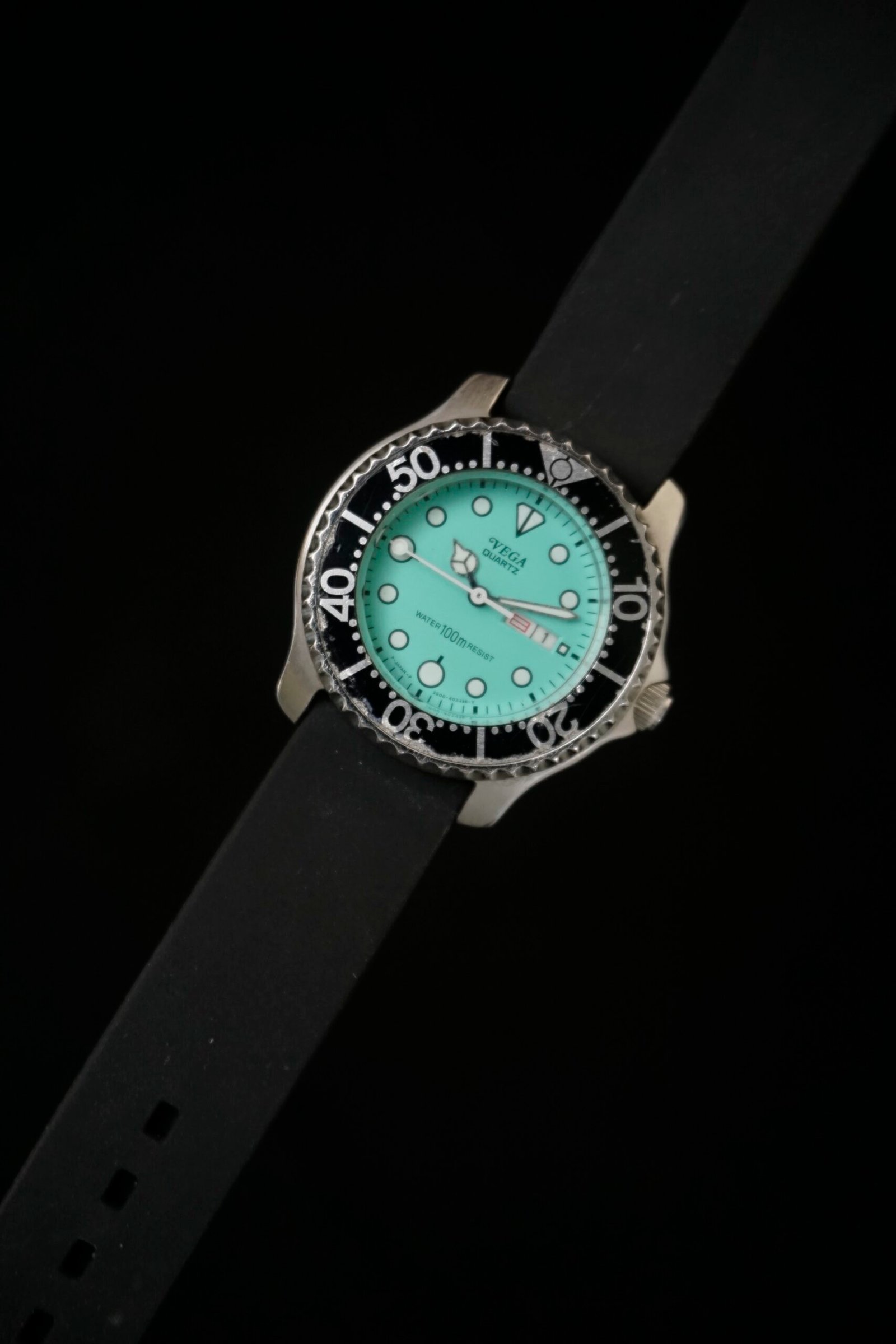 Citizen Vega Midsize Diver Tiffany Dial - Image 5