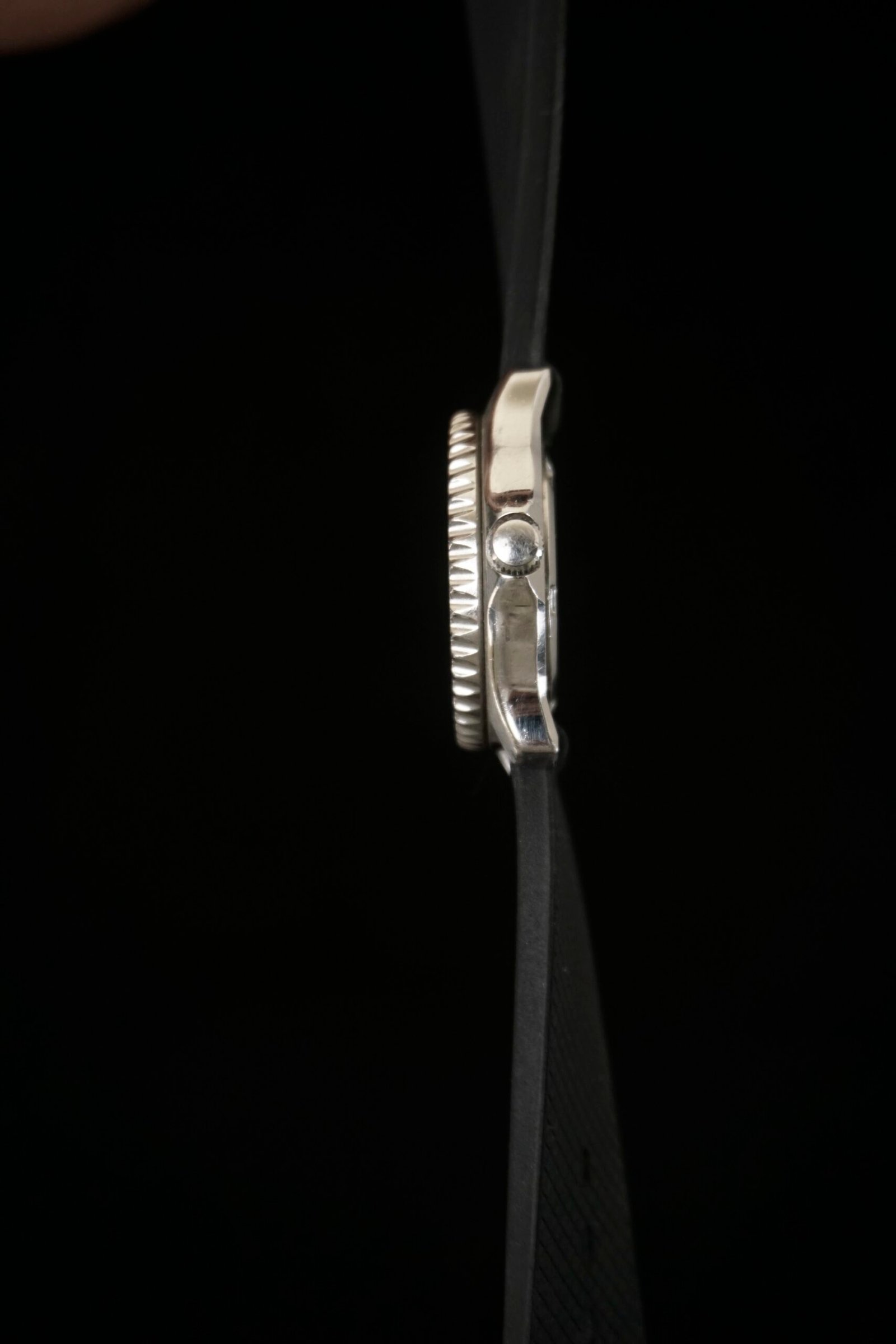 Citizen Vega Midsize Diver Tiffany Dial - Image 6