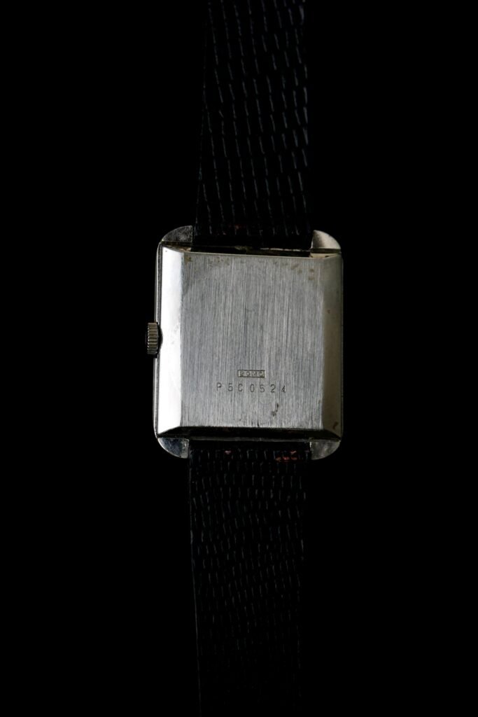 Waltham Stepped Tank Square