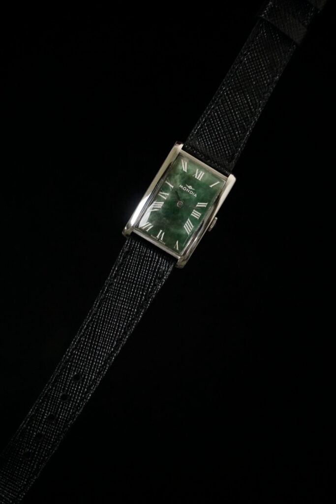 Mondia Green Stone Tank Regtangle