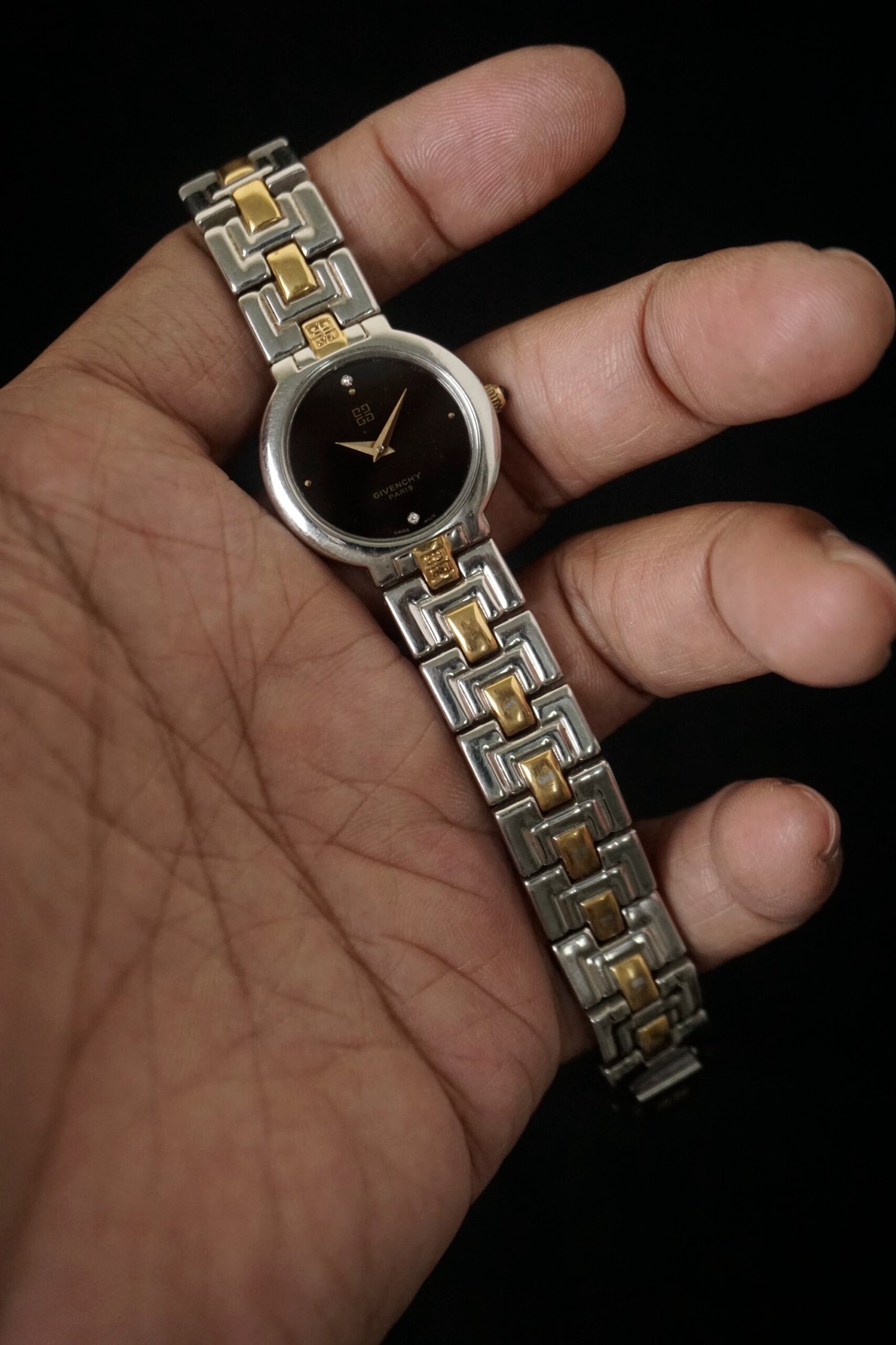 Gavenchy Millesime Two-Tone - Image 2