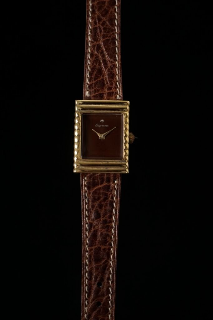 Supreme Tank Watch